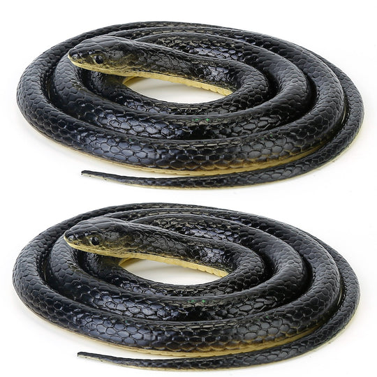 2Pcs Long Realistic Rubber Snakes