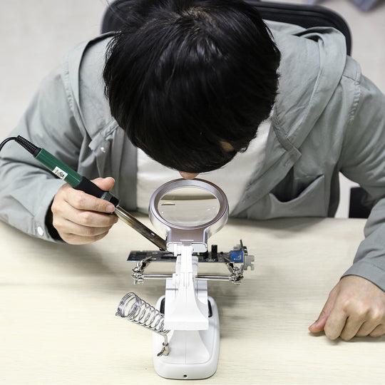 LED Light Helping Hands Magnifying Glass 3X/4.5X w/ 360¡Adjust Third Hand Soldering Vise