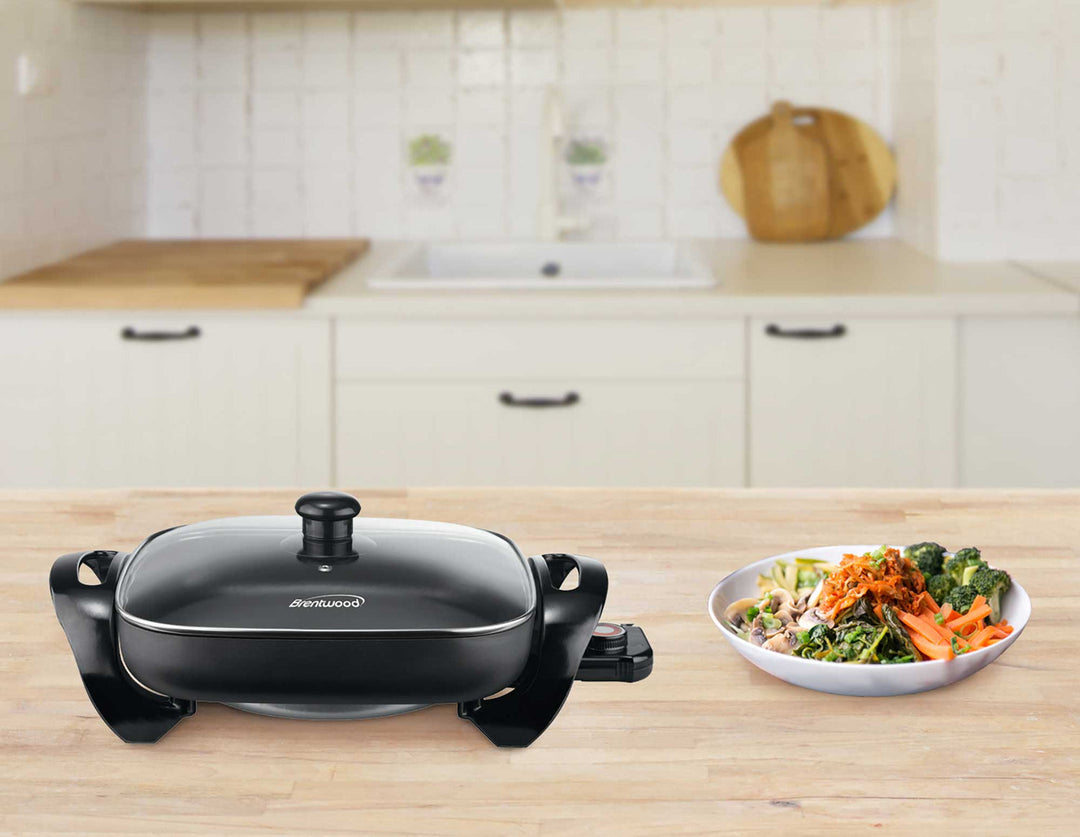 Brentwood 12 In. 1,300W Nonstick Electric Skillet with Glass Lid - view 3