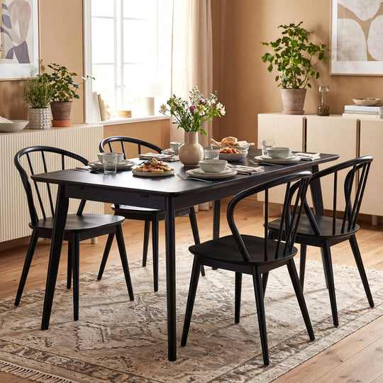Windsor Dining Chairs Set of 4 with Spindle Backrest-Black
