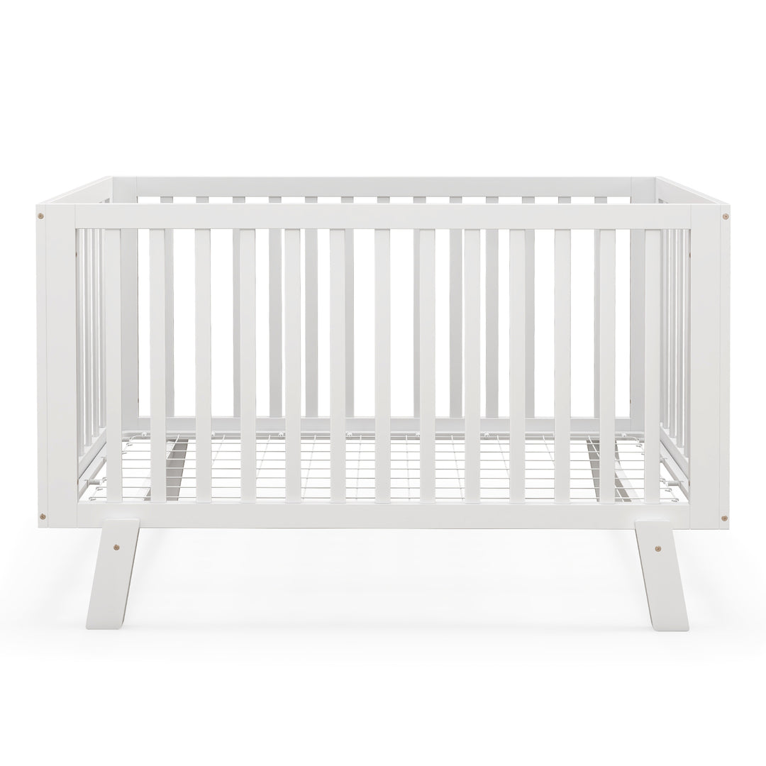 Rubber Wood Baby Crib with Adjustable Mattress Heights and Guardrails-White